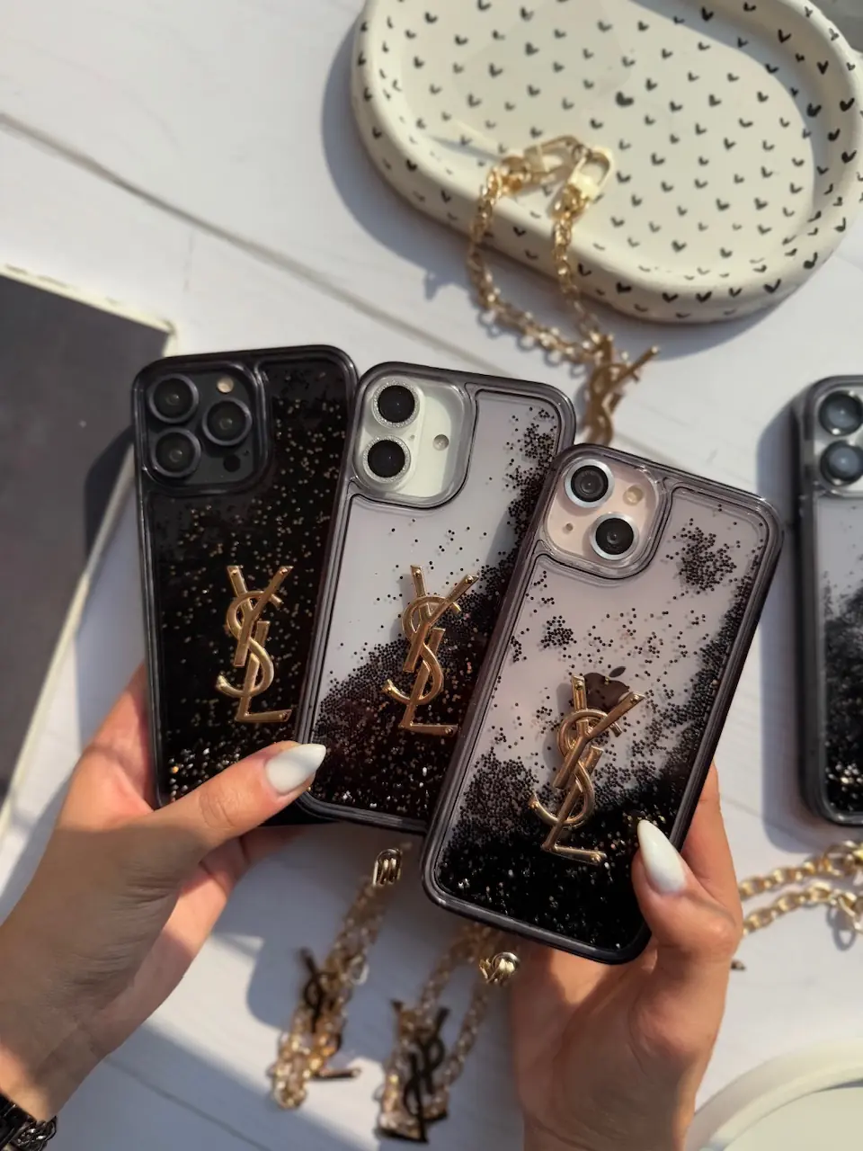 قاب Black YSL آکواریومی با آویز (کدC1936) - تصویر 4